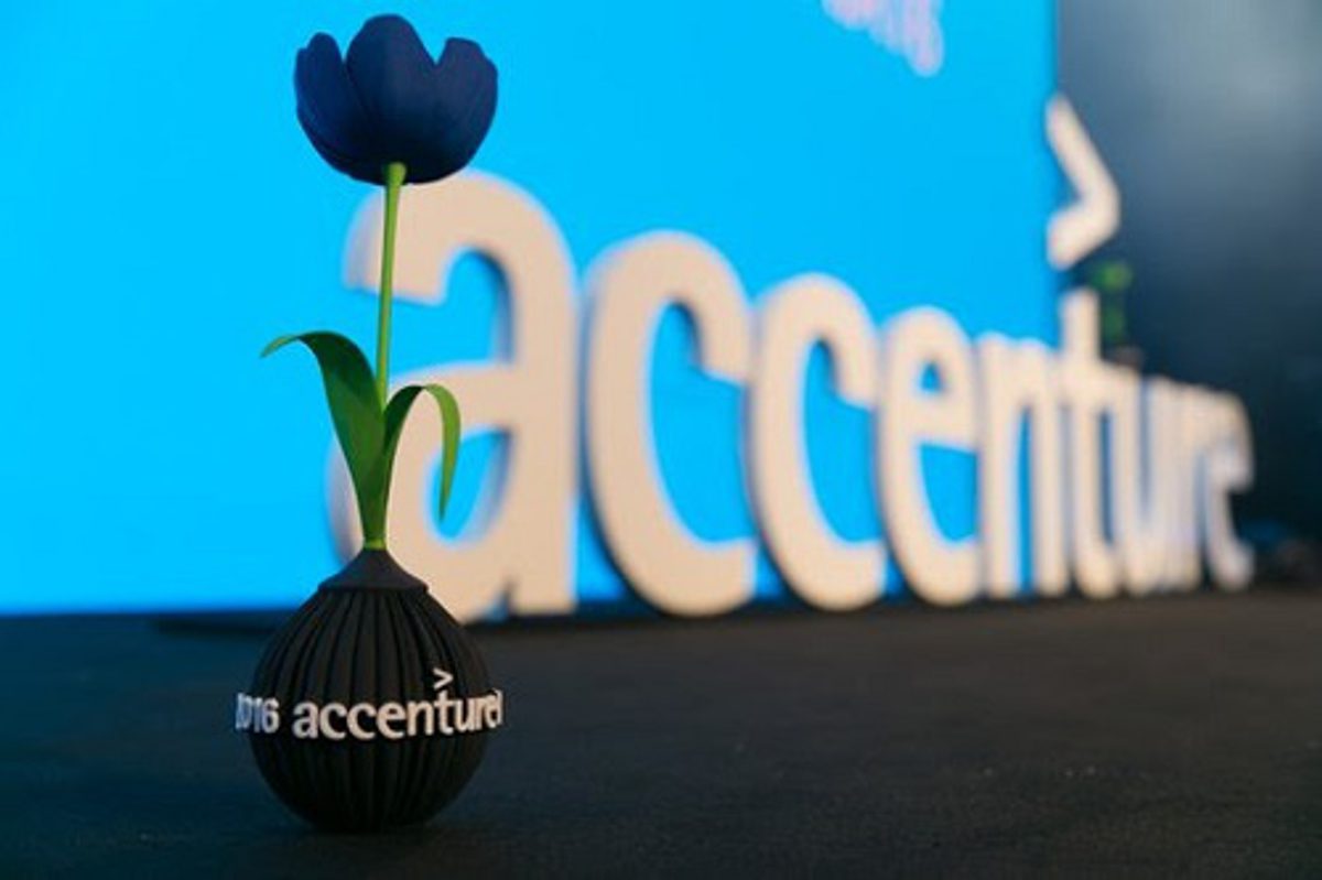 Accenture Youtube Dutch IT Leaders - Accenture lanceert oplossing voor samenwerking van ...