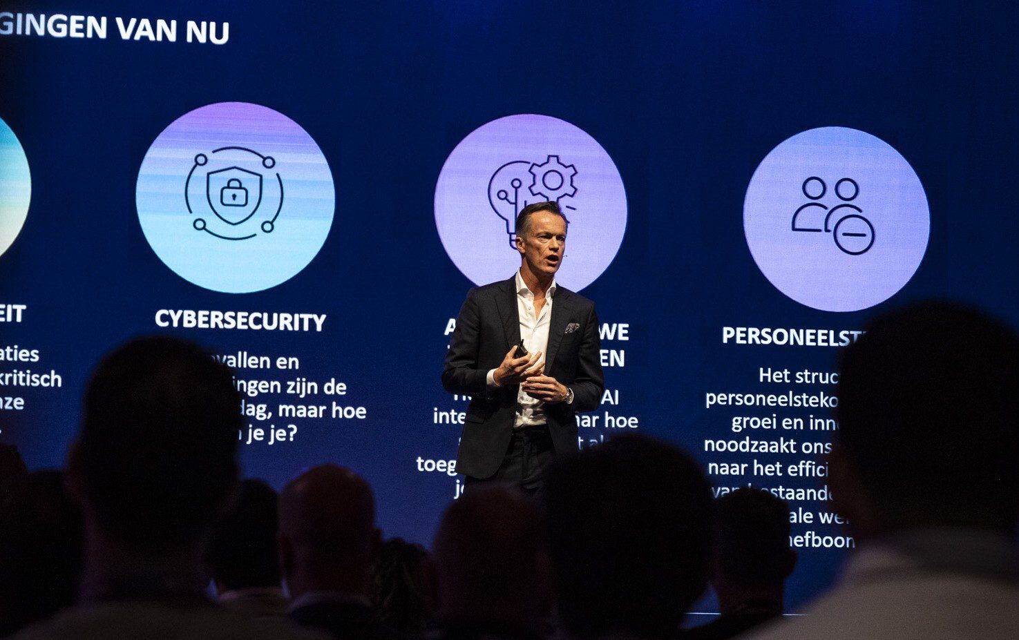 Maarten van Montfoort - FF Interstellar - FV